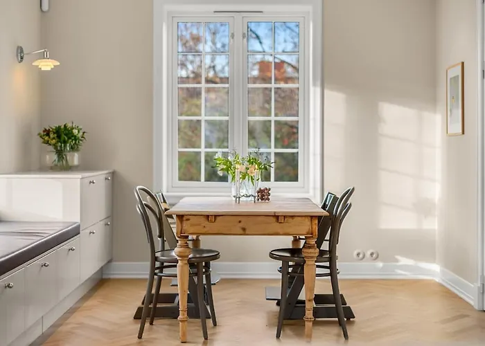 Unik Villaeiendom, Totalrenovert I Klassisk Stil